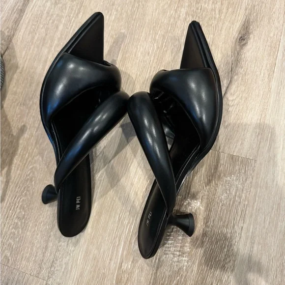 Black kitten heels, size 11 - Picture 3 of 3